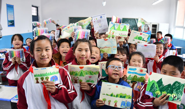 用艺术之美实现孩子心中梦想 ——省慈善协会传统文化慈善志愿者联盟扶贫助学活动小记