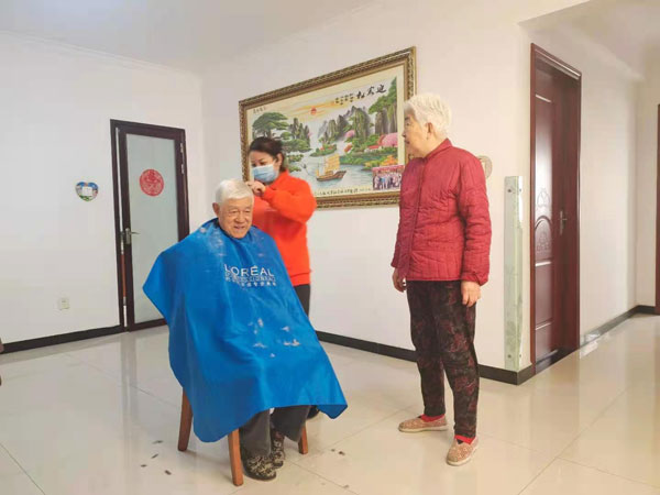 我為群眾辦實(shí)事 暖心服務(wù)送到家