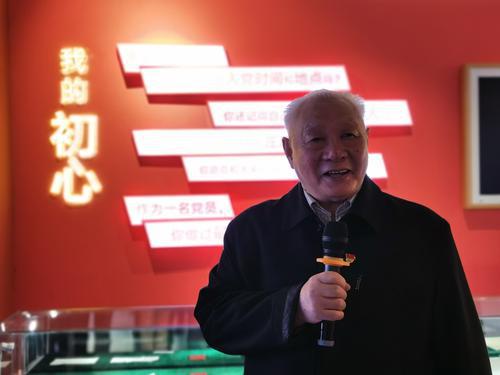 鄒甲寅：用思想灌溉學子 用一生講述初心