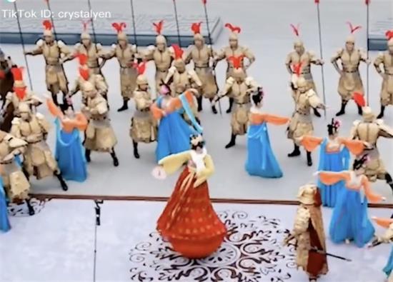 西安“不倒翁小姐姐”火到海外，TikTok播放量超過200萬