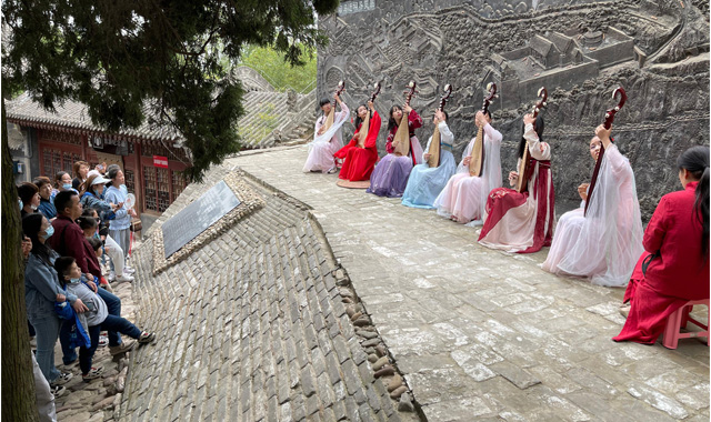 “汉服热”下的文旅新风尚