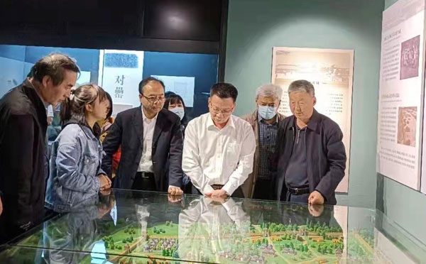 廣州市番禺區(qū)政協(xié)來鳳翔區(qū)考察傳統(tǒng)文化保護(hù)工作