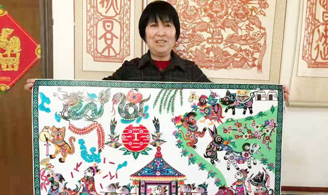 何爱叶：剪纸刻画家乡模样