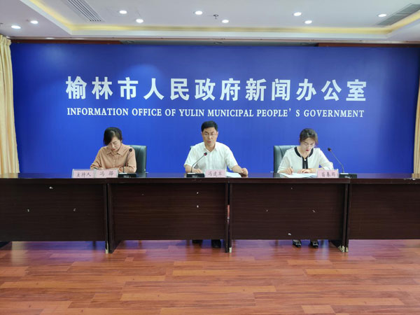 榆林全市常住人口中：男性人口占52.94% 女性人口占47.06%