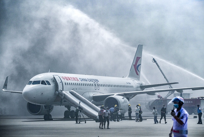 厉兵秣马 备战十四运 西安咸阳国际机场举行应急救援综合演练