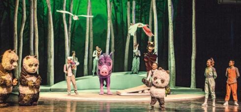 陜西慶“六一”家庭親子閱讀精品展演舉辦