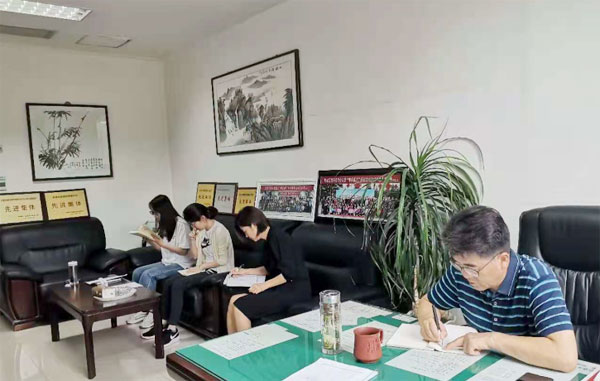 學(xué)黨史、明初心——民進(jìn)寶雞市委會(huì)機(jī)關(guān)召開中共黨史專題學(xué)習(xí)會(huì)