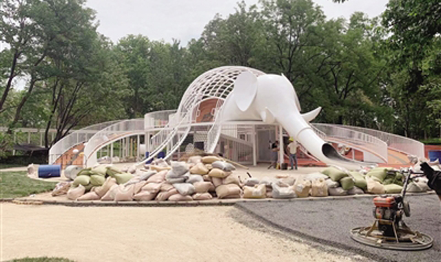 兴庆宫公园下月开园 大象滑梯有了新“伙伴”