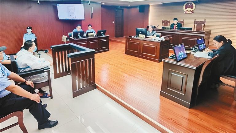 西安襲警入刑第一案開庭 被告被判刑一年