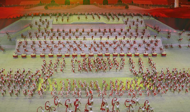 参演《伟大征程》 横山腰鼓“打出了新时代中国人的精气神！”