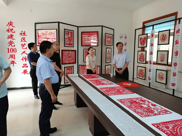 千陽(yáng)縣政協(xié)主席牛宏勞檢查委員工作室活動(dòng)開(kāi)展情況