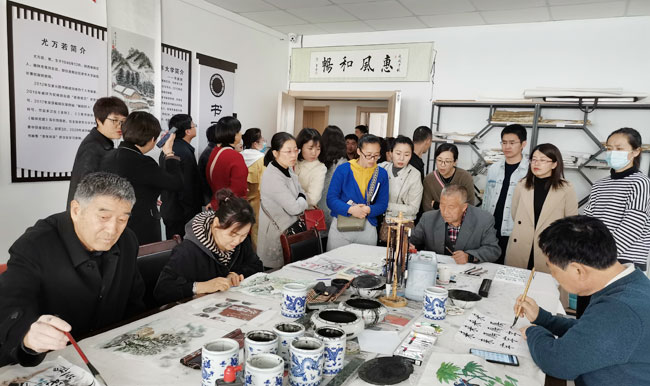 榆阳：嵌入式治理精细化 服务群众零距离