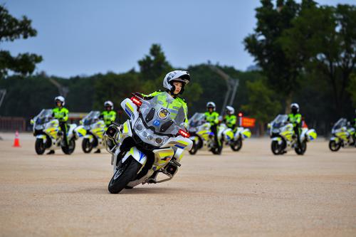 西安女子鐵騎出征護航“十四運會”