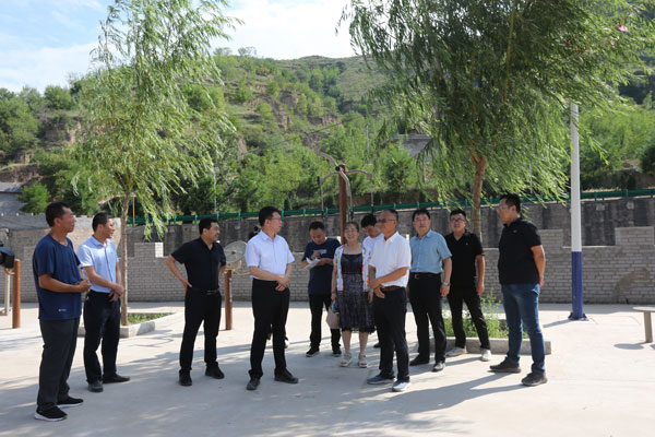 榆林市政協(xié)副主席、吳堡縣縣長高苗在吳堡縣督導(dǎo)調(diào)研生態(tài)環(huán)境保護工作