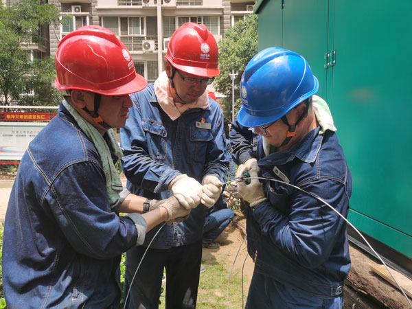 國網(wǎng)陜西電力奮力搶修保供電已恢復33500多戶居民供電