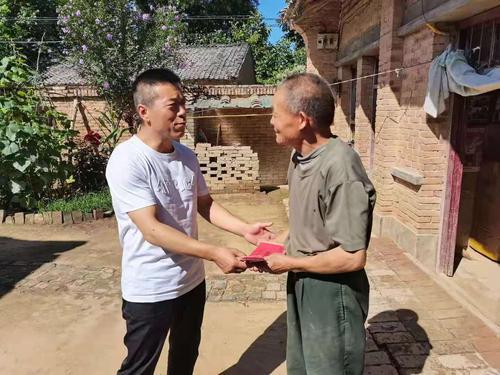 麟游縣政協(xié)領(lǐng)導(dǎo)“八一”前看望慰問退伍軍人