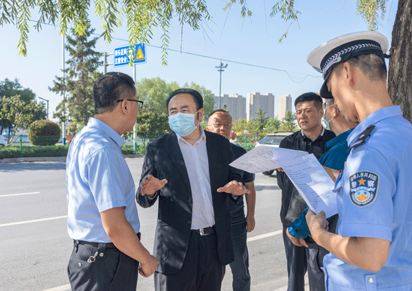 榆林市政協(xié)督導(dǎo)調(diào)研全國(guó)文明城市創(chuàng)建工作