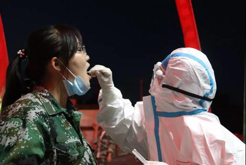 西安鐵道技師學院師生核酸抽檢工作順利開展
