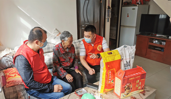 榆陽(yáng)區(qū)鼓樓街道紅文昌樓社區(qū) 情暖中秋送關(guān)愛(ài)、攜手共建美家園