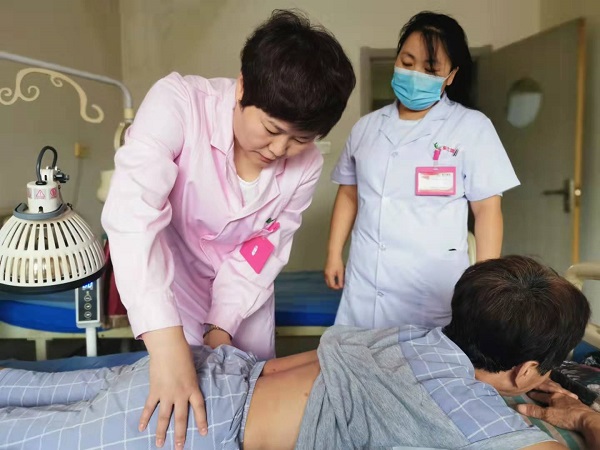 她用仁心踐初心——記渭南市政協(xié)委員趙紅