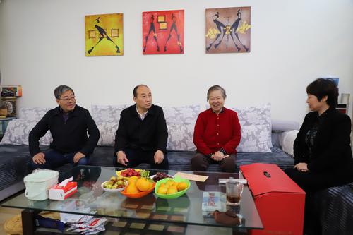 高健在看望慰问老年人时强调 用责任营造尊老重老氛围 用真情关心老人身心健康