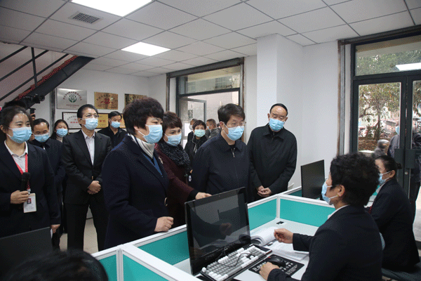 西安市政协调研并协商督办 “推进家政服务业高质量发展”提案 岳华峰出席