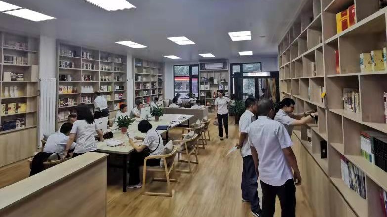 宝鸡：建成“职工书屋”251个