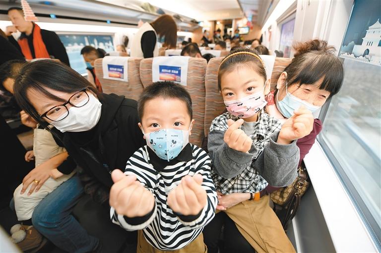 交通越来越发达 西安人出行全方位“升级”