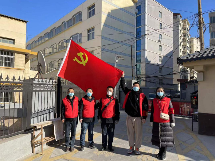 战“疫”中的平凡力量——宝塔区第二中学疫情防控志愿者剪影