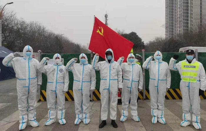 王战利： 冲锋在前 危急时刻显担当