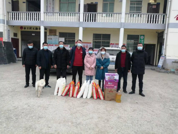 大寒节令，爱心企业给赤卫村带来“暖心粮”