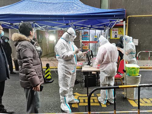 织密群防群控工作防线 ——西安市碑林区伊顿公馆下沉干部战“疫”记