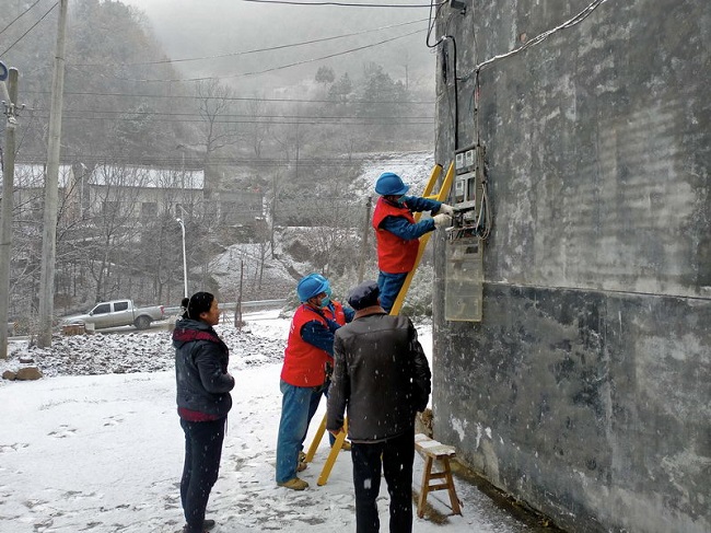 春节保供电 服务“不打烊”