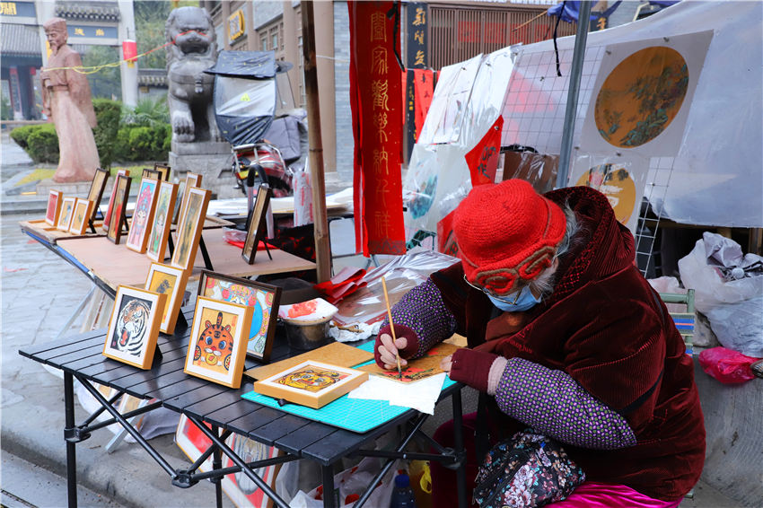 新春走基层丨西安:“书院”启笔迎新年