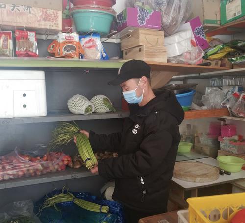 孟红强：爸、妈，我们在西安祝福您