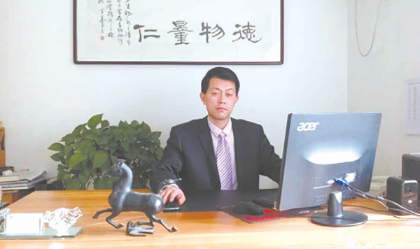 用奮斗書寫人生精彩華章——記西安市隴縣商會會長、陜西文華建筑景觀工程有限公司董事長閆倍呈