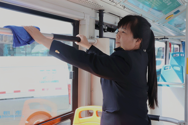  于亚芹：平凡岗位展巾帼风采