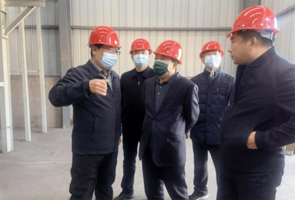 榆林市生態(tài)環(huán)境局局長高光耀赴府谷縣開展生態(tài)環(huán)境保護專題調(diào)研