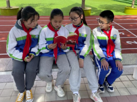 緬懷革命先烈 感恩幸福生活——商洛市小學(xué)六年級組感恩主題系列教育活動