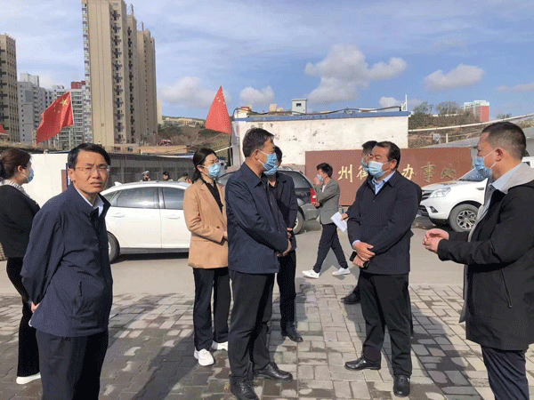 横山区政协开展“城市管理工作”调研活动