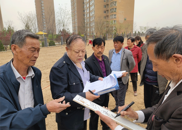 “微田園”開墾“新希望”——府谷縣新府山198戶易地搬遷戶喜獲耕地31畝