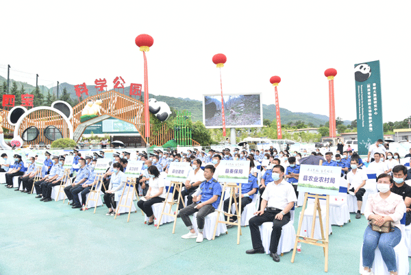 西安市生態(tài)環(huán)境局聯(lián)合周至縣開展“共建清潔美麗世界”主題宣傳活動