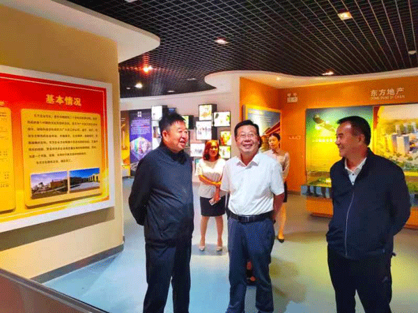  榆林市政协副主席苏世强深入工作联系点走访调研