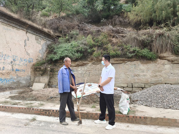 子洲县：政协委员下基层 多层面掌握社情民意