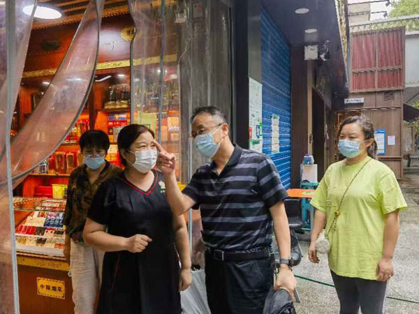 碑林区政协督导检查疫情防控工作