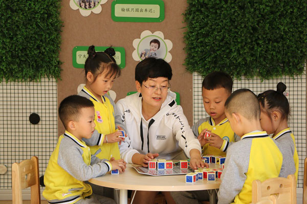 寶雞市一名園長(zhǎng)喜獲宋慶齡幼兒教育獎(jiǎng)提名獎(jiǎng)
