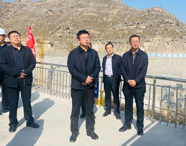 榆林市政协副主席高苗视察黄河东线马镇引水工程