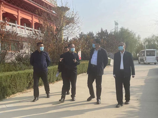 榆林市政协副主席李和平调研榆阳区城郊林场