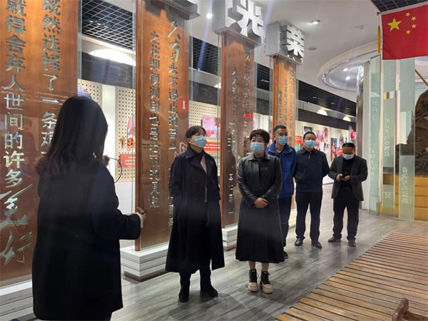 榆林市政协副主席任静波赴清涧视察委员工作室建设情况