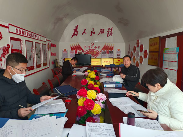 清涧县政协办开展入户帮扶工作并宣讲党的二十大精神